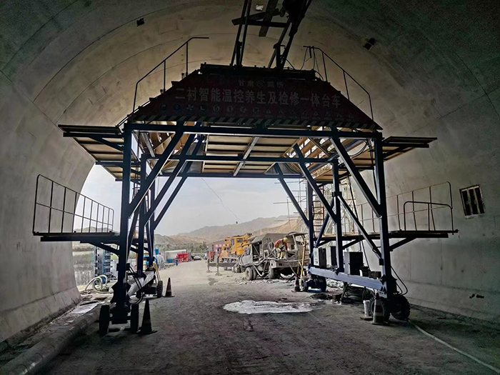 布料機、大型布料機、行走式布料機、圓筒布料機、行走式液壓布料機、移動式液壓布料機、電動布料機、手動布料機、梁場專用液壓布料機